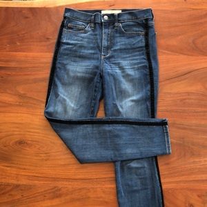 Gap Super High Waisted Medium Wash Jeans